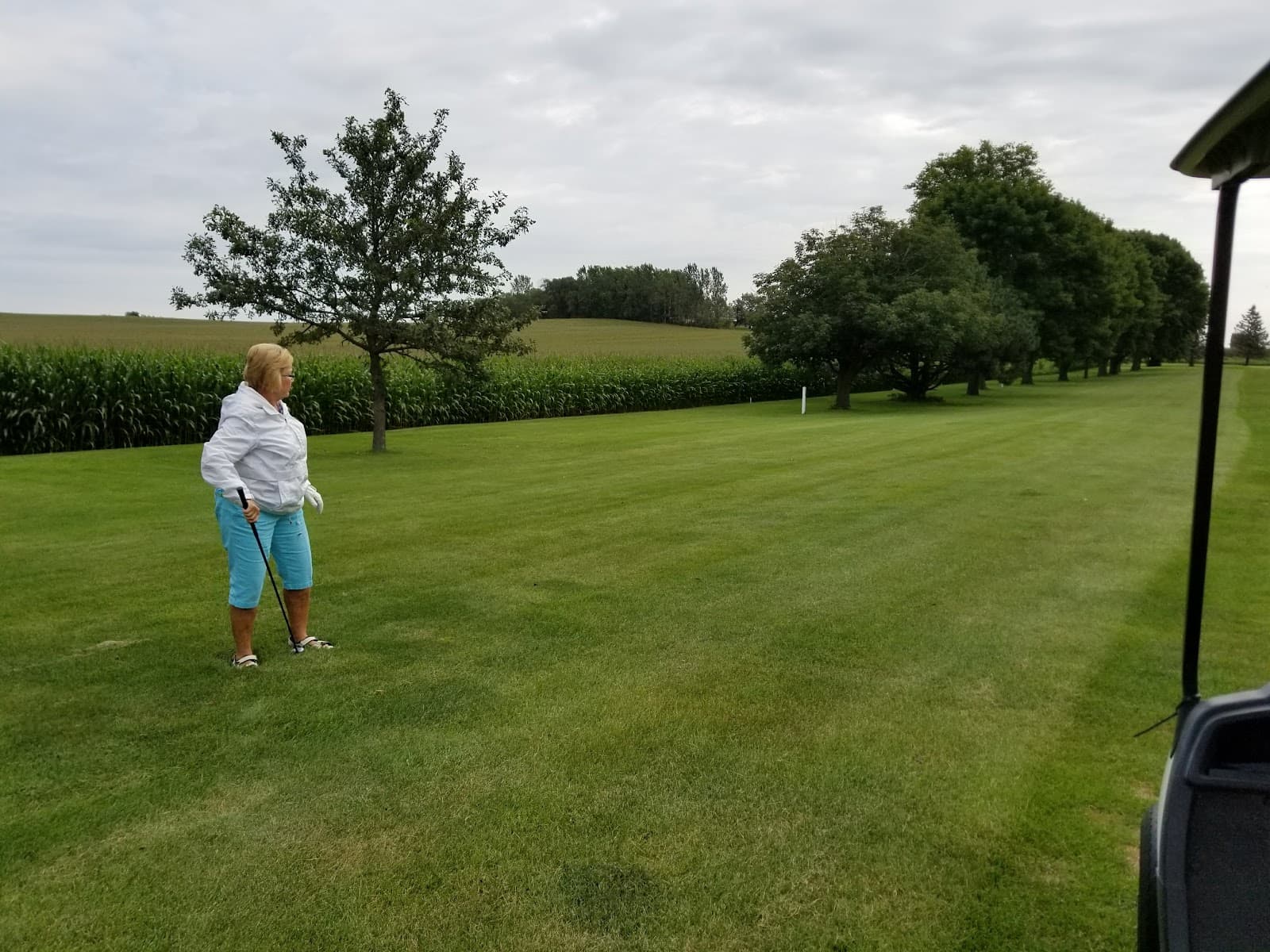 3-30 Golf & Country Club