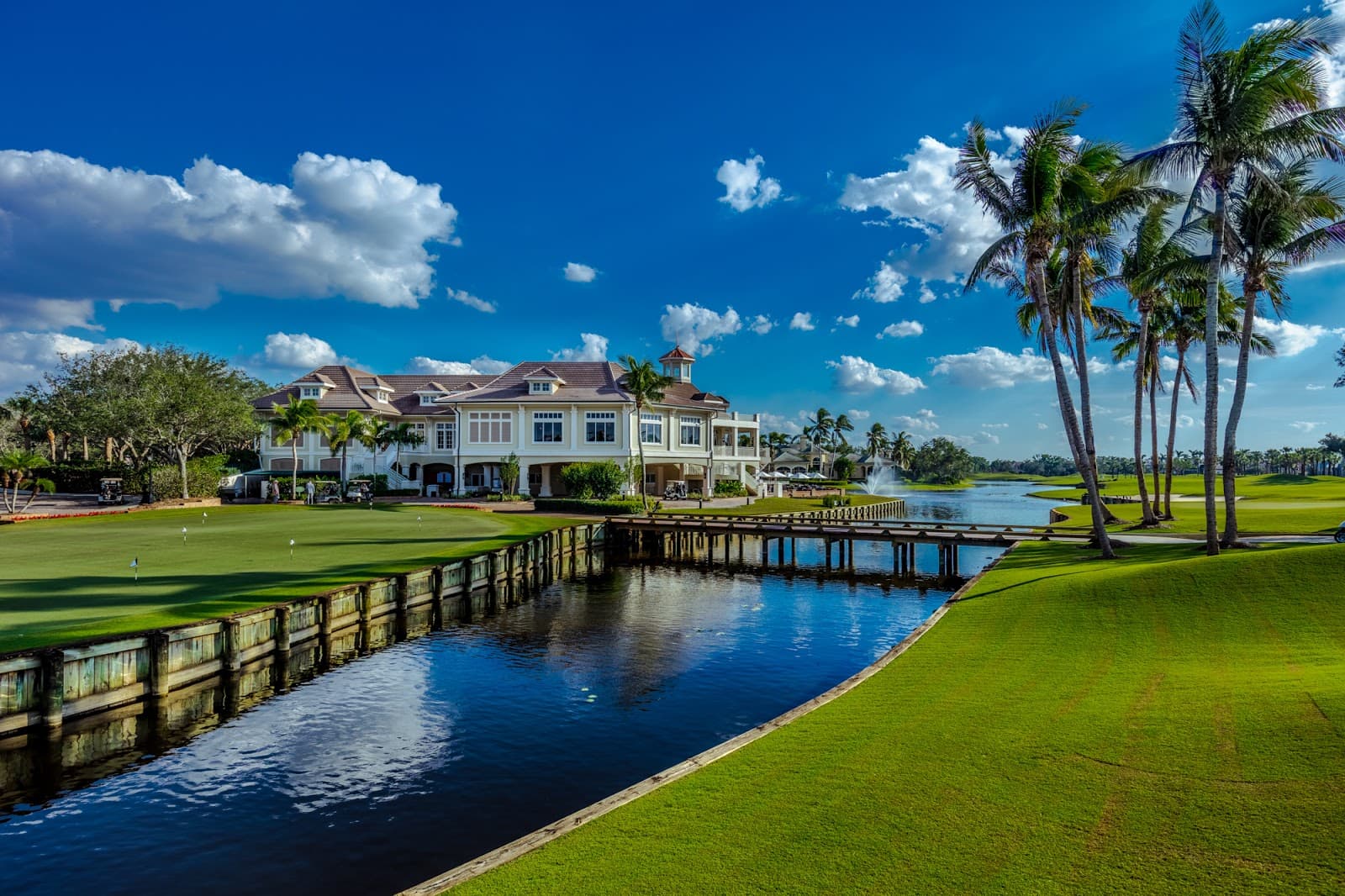 Bay Colony Golf Club
