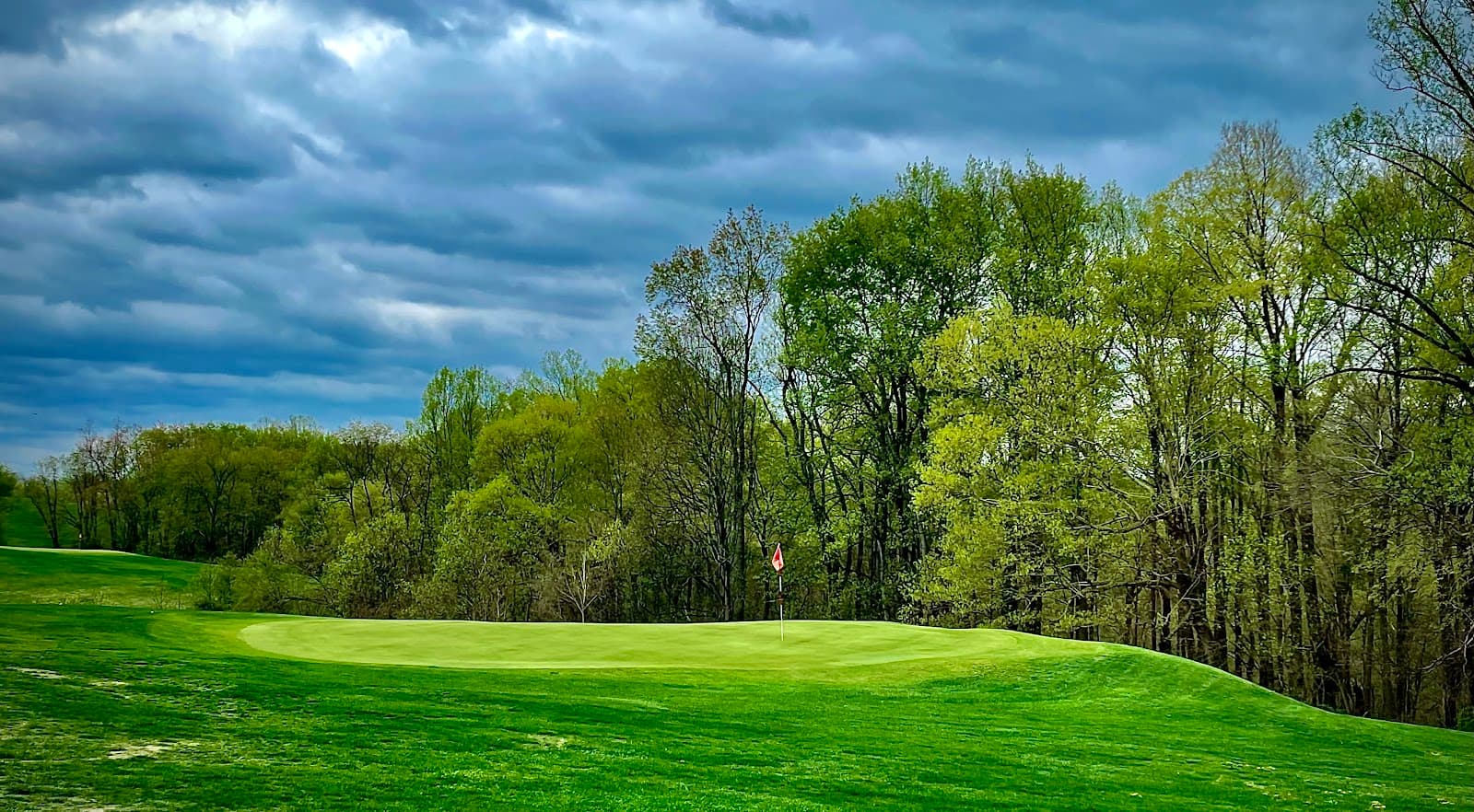 Bec-Wood Hills Golf Course