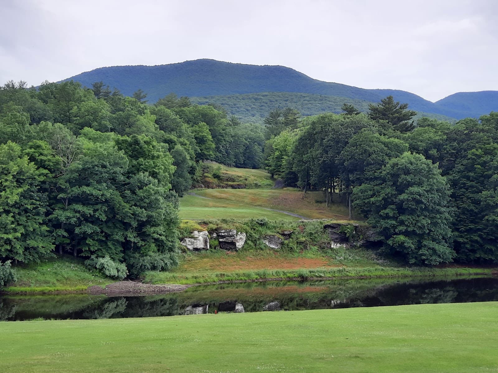 Blackhead Mountain Lodge and Country Club