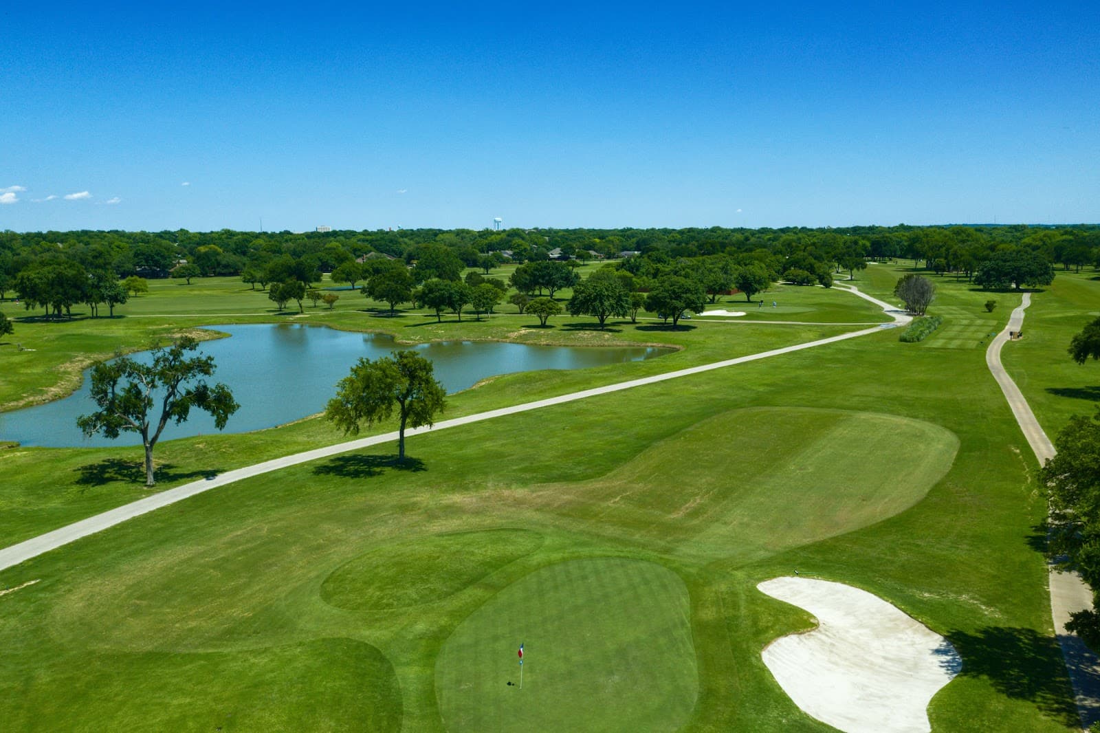 Diamond Oaks Country Club