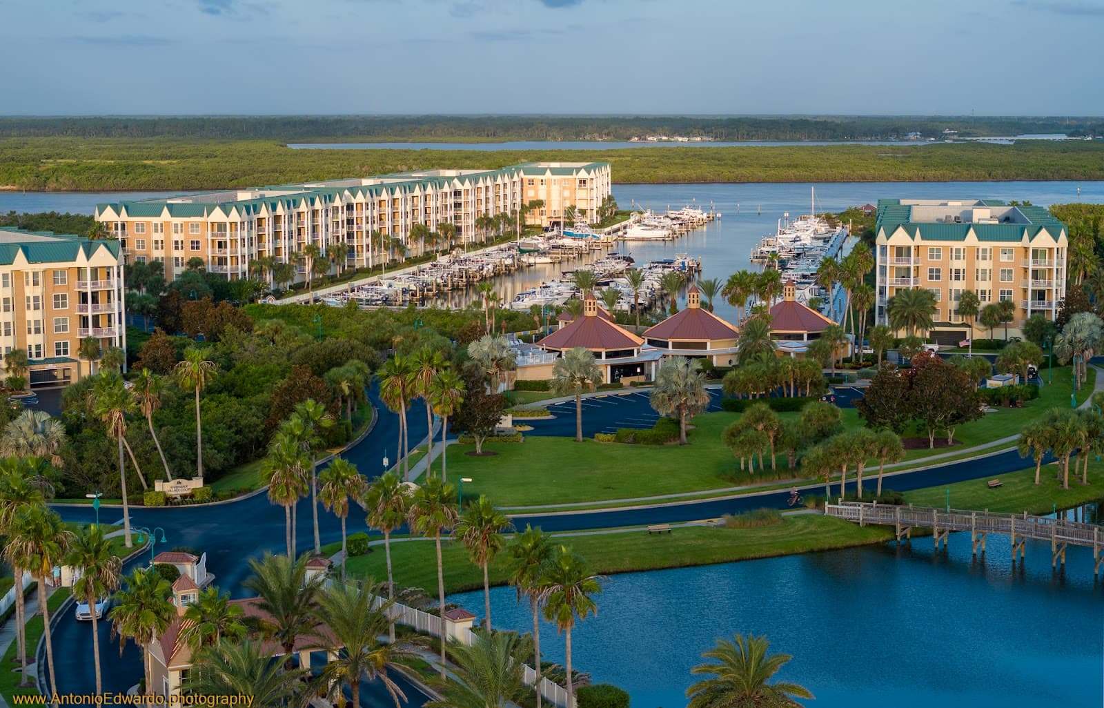 Harbour Village Golf & Yacht Club