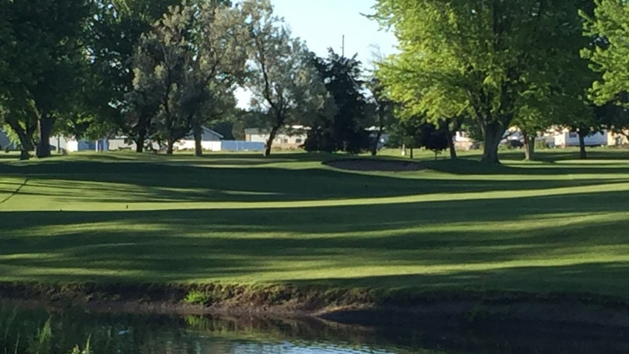 Holdrege Country Club
