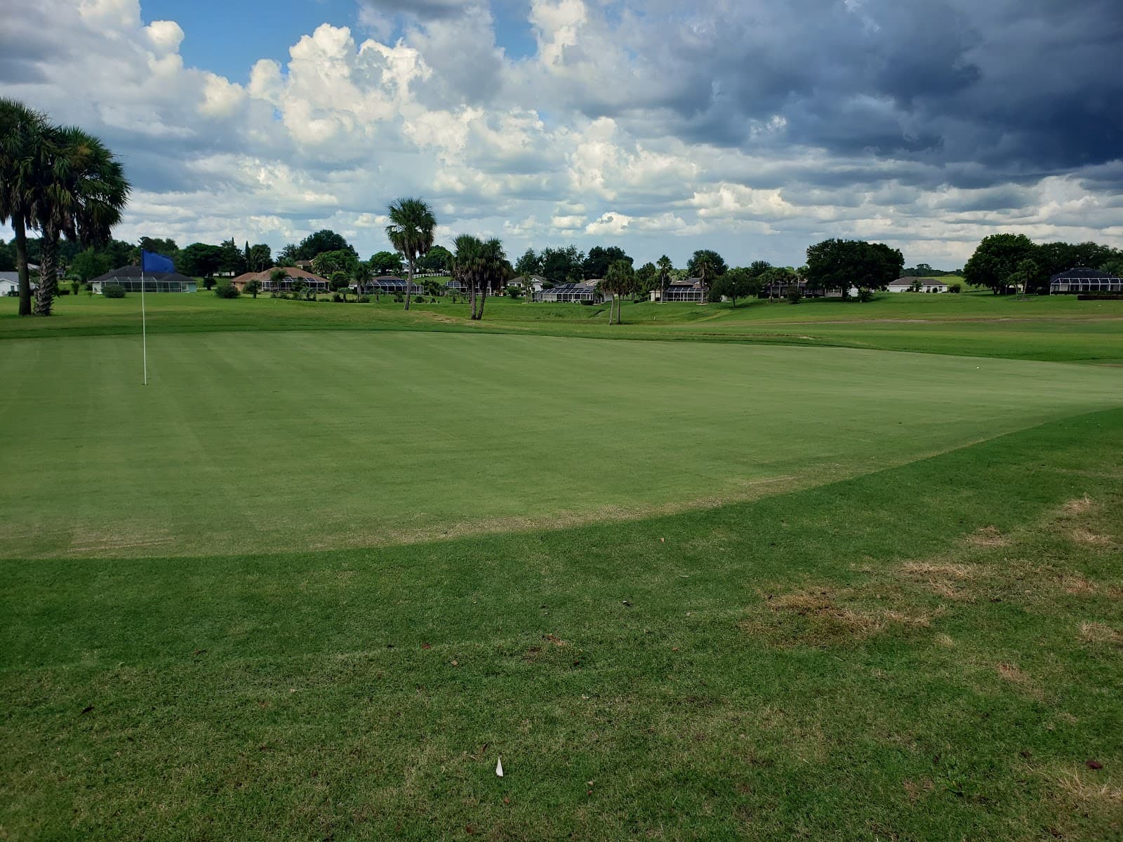 Lakeside Golf Course