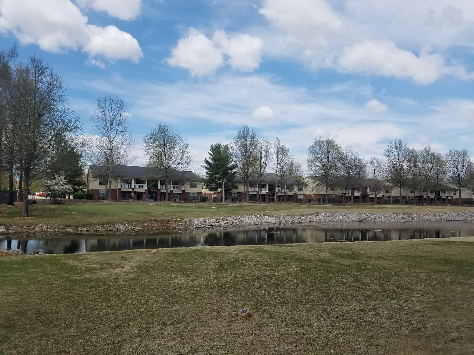 Lakeside Village Golf & Athletic Club