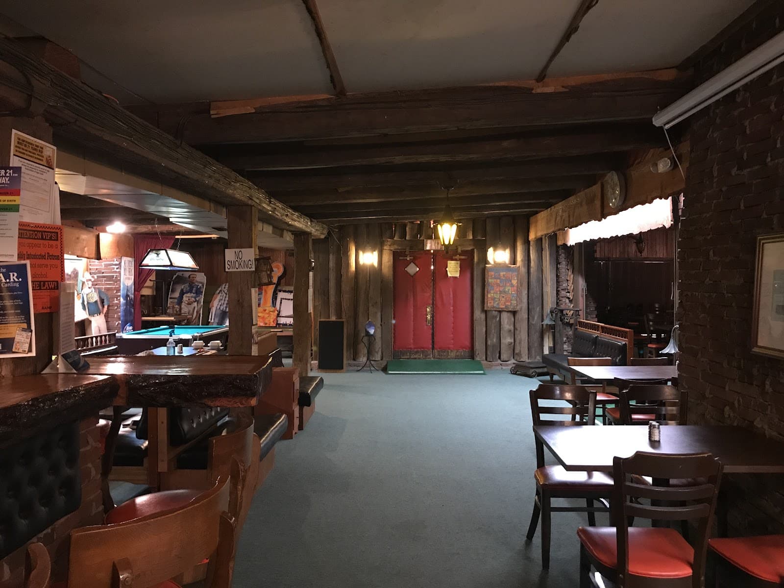 Lemondrop Lounge & Golf Links