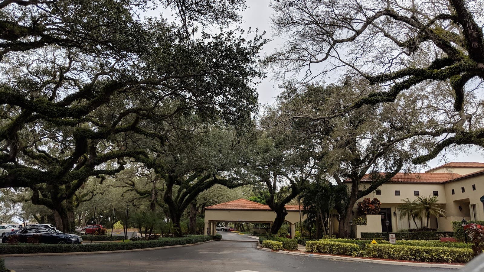 Pine Island Ridge Country Club