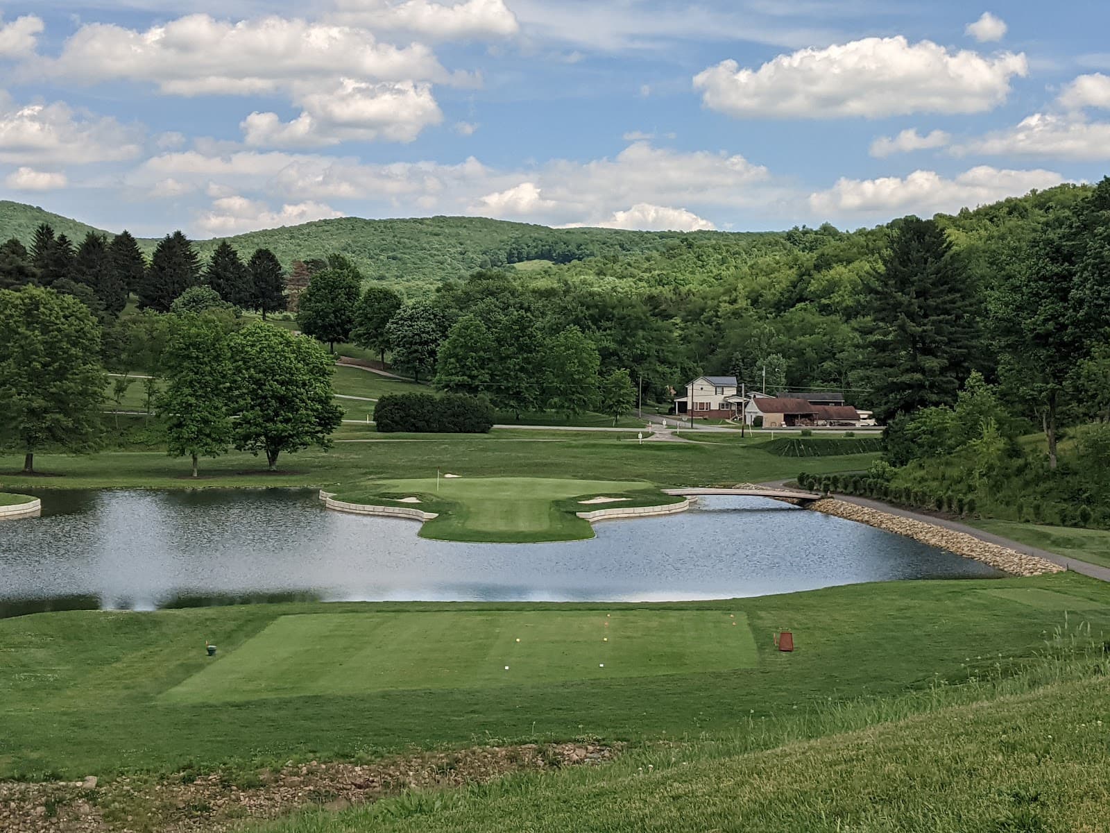 Pleasant Valley Golf Club