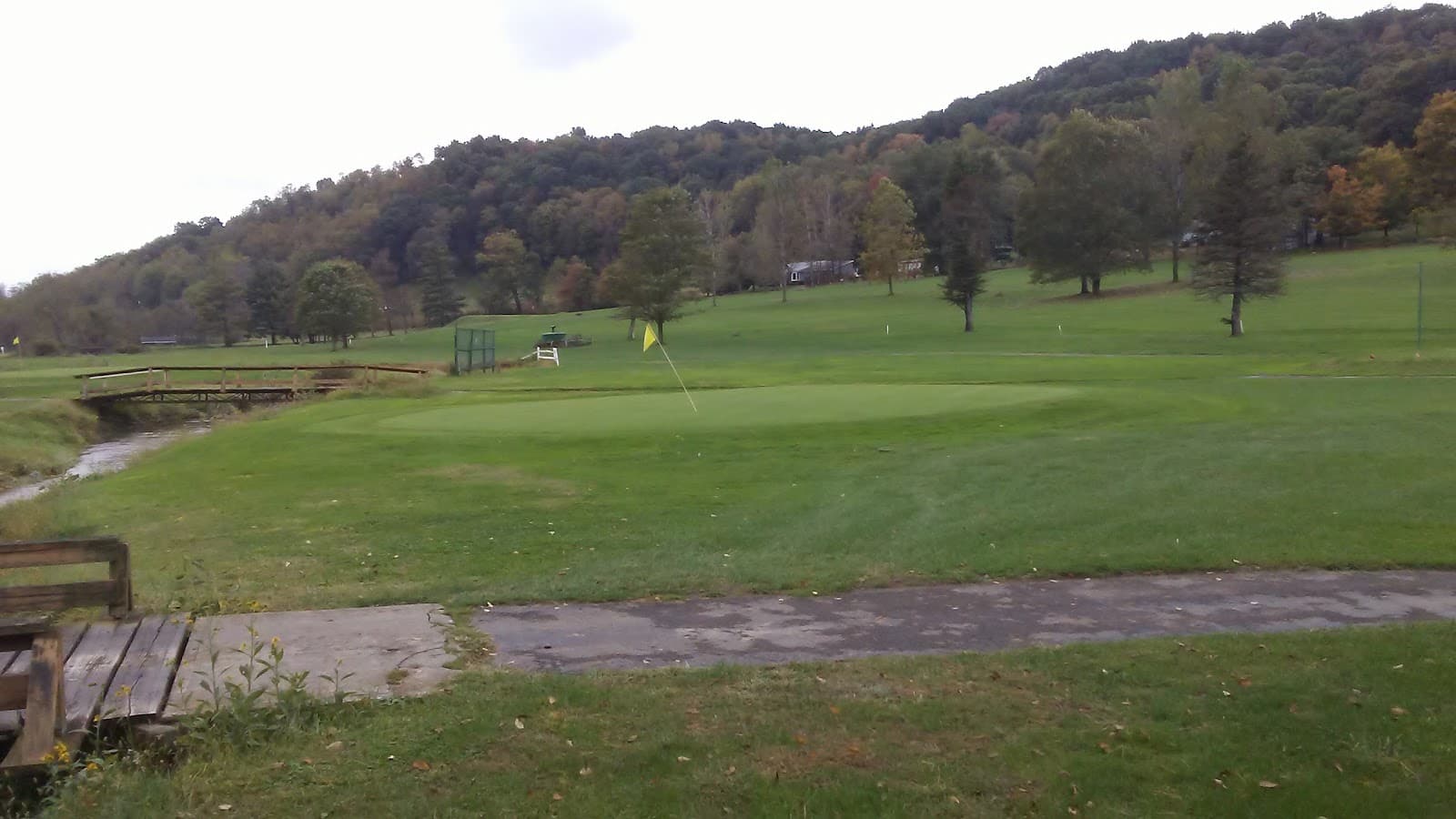 Robertshaw Acres Golf Club