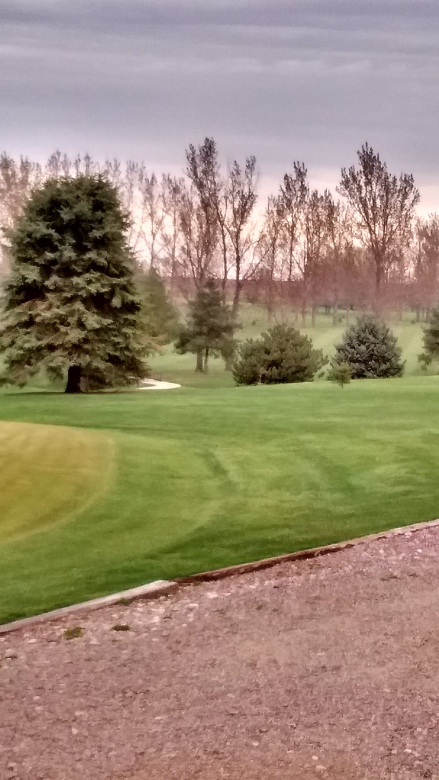 Rolling Hills Country Club