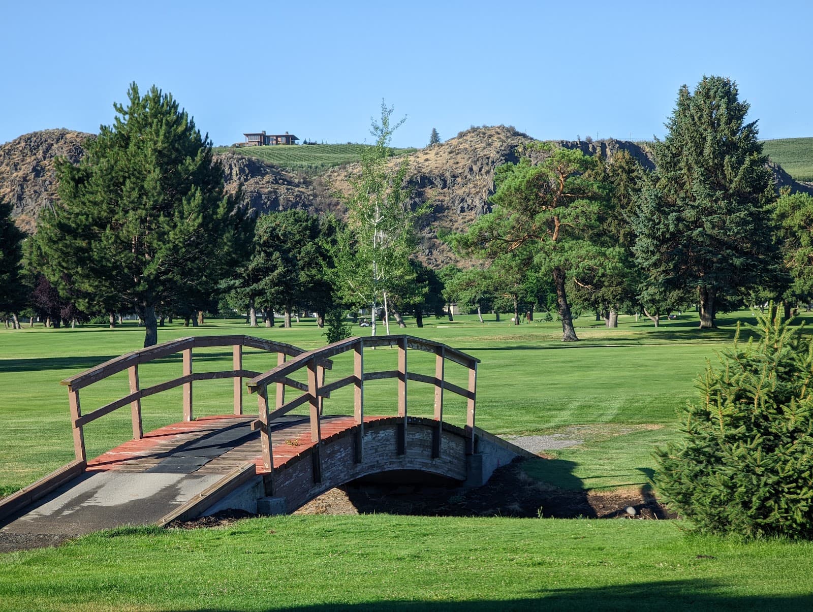 Suntides Golf Course