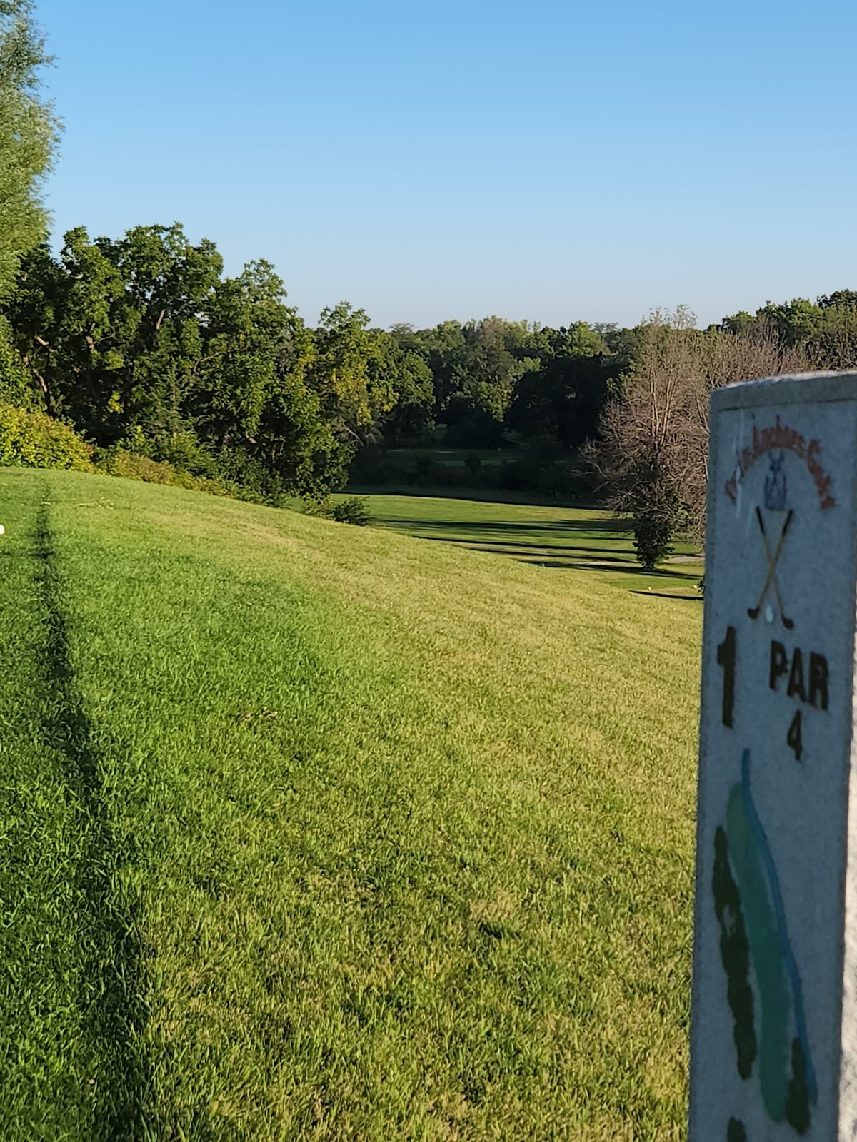Twin Anchors Golf Course