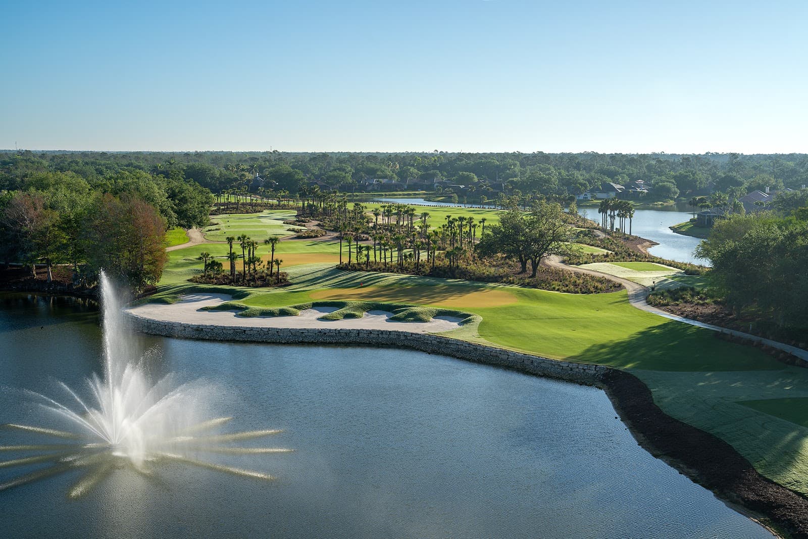 Vineyards Country Club