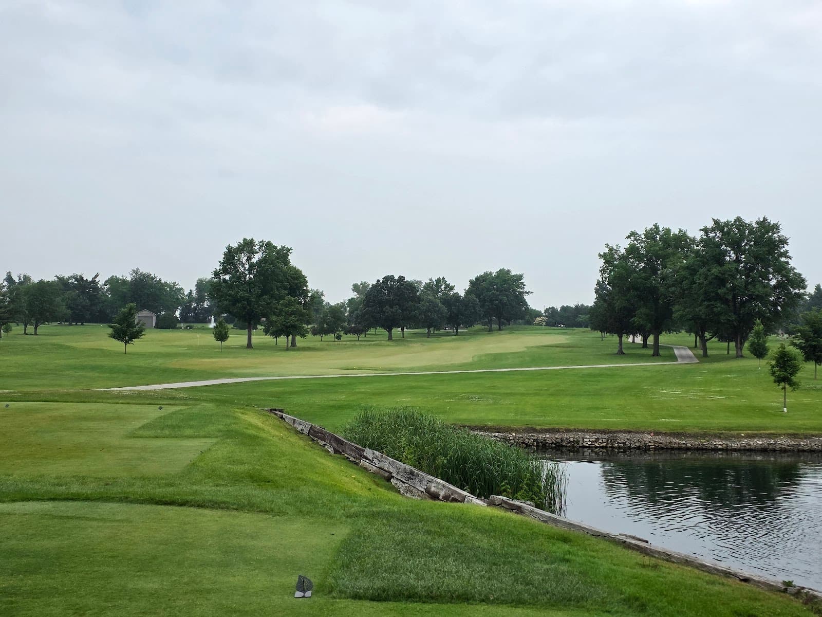 Elmcrest Country Club
