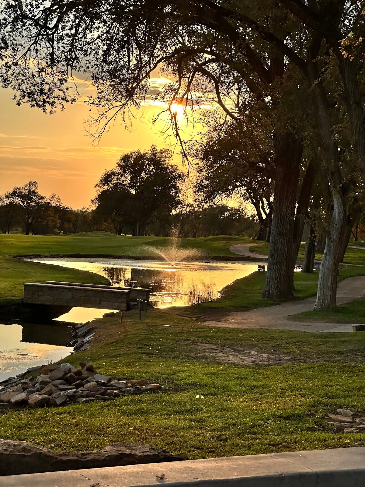 Hillcrest Golf & Country Club
