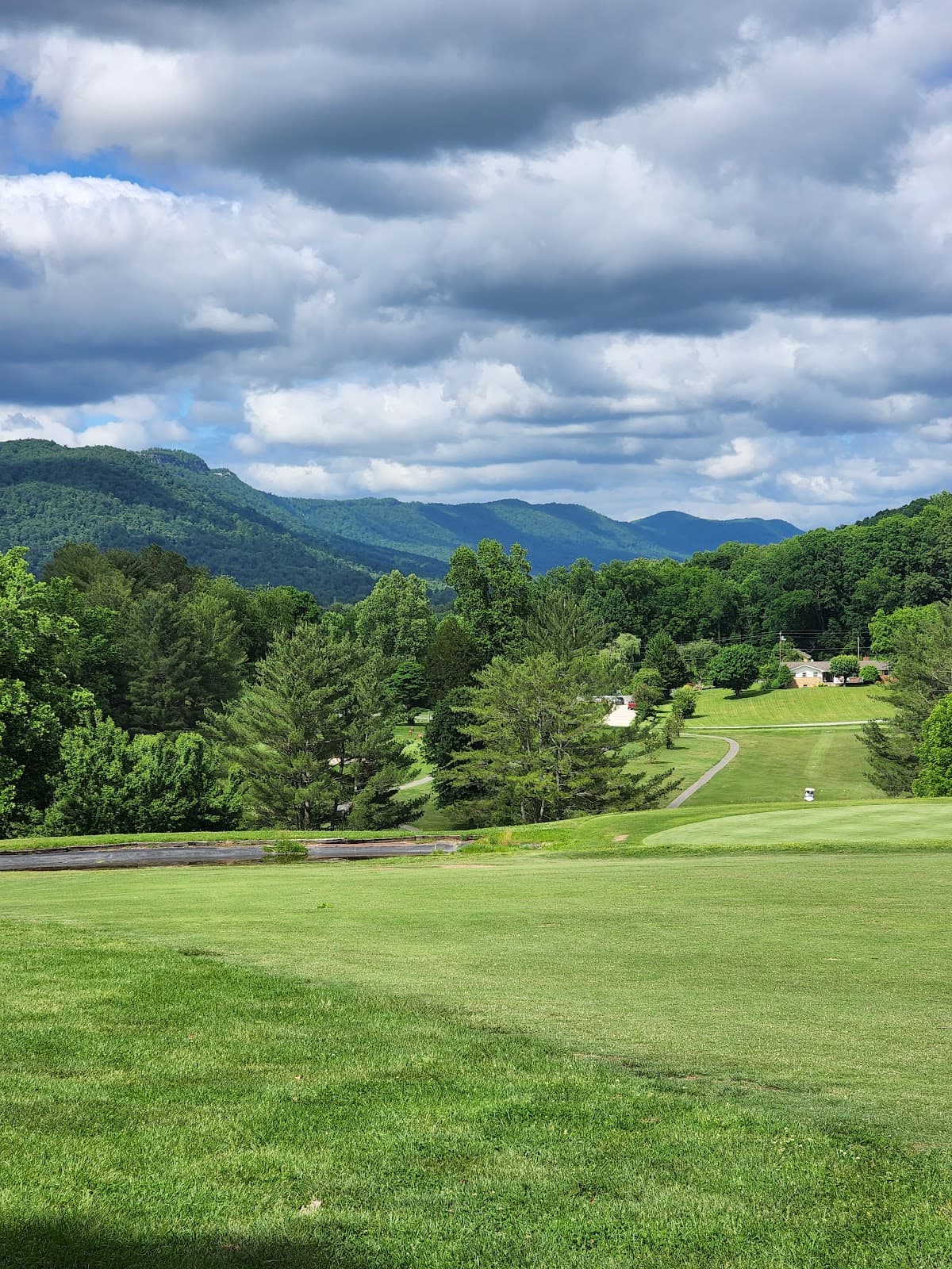 LaFollette Golf & Country Club