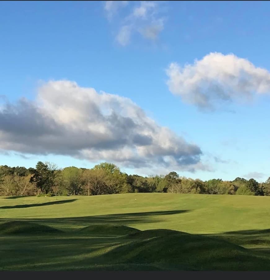 LAKESIDE COUNTRY GOLF CLUB