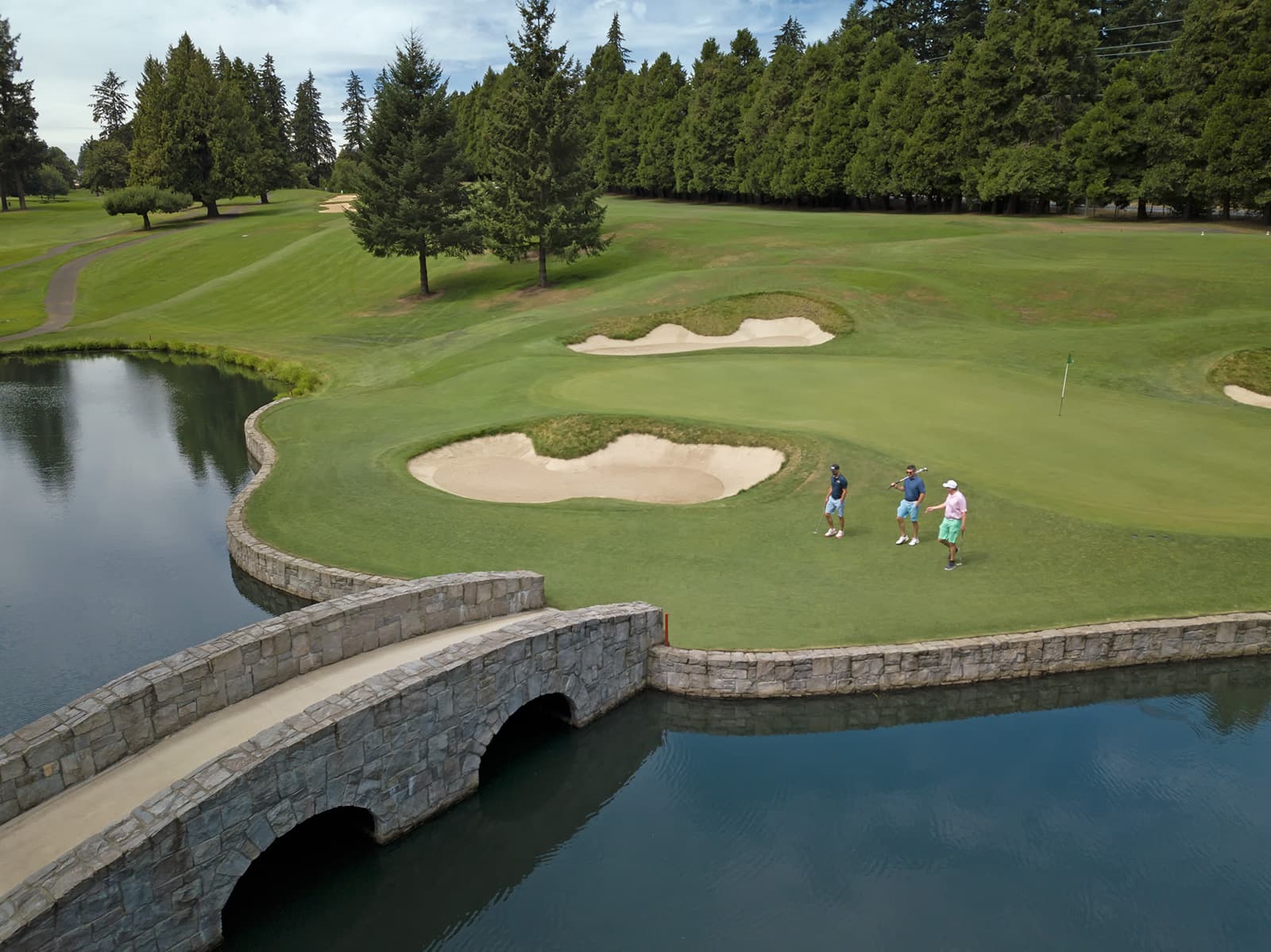 Oswego Lake Country Club