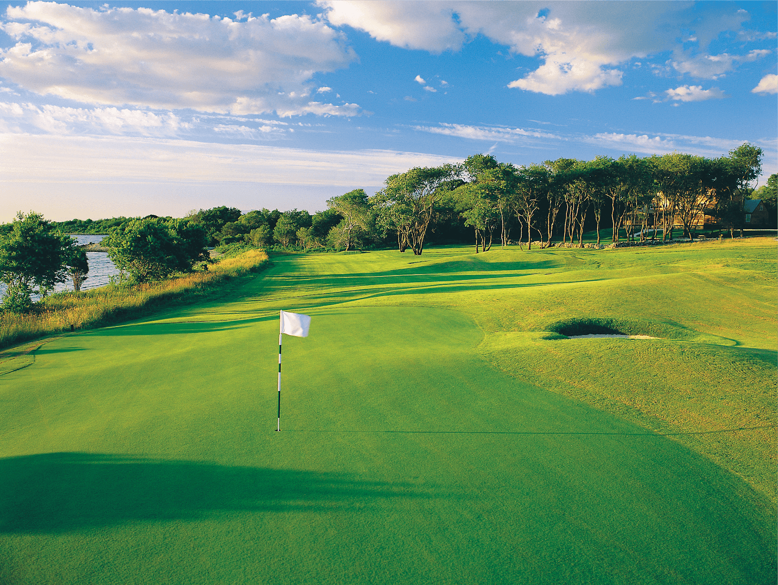 The Aquidneck Club