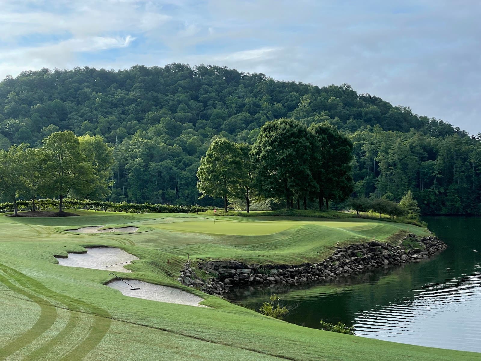 The Cliffs at Keowee Vineyards