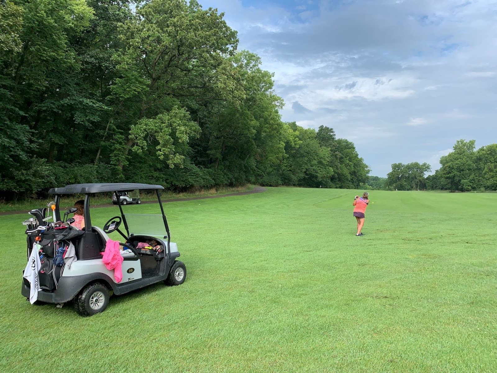 Tomahawk Hills