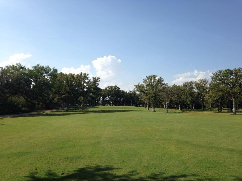 Twisted Oaks Country Club