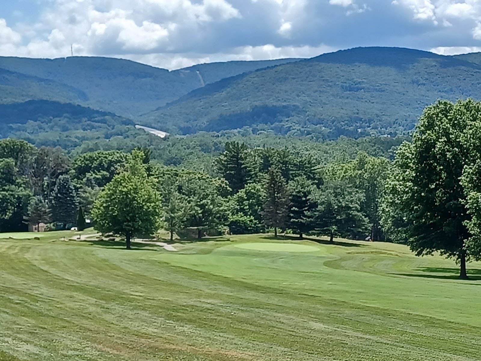 Uniontown Country Club